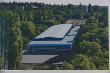 Якорь на шее горсовета или олимпийские перспективы: в Николаеве собираются построить ледовую арену (ФОТО, ВИДЕО)