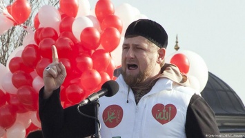 Кадыров подарил отстраненным от Игр в Рио чеченским спортсменам автомобили