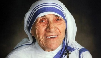 Ватикан канонизировал мать Терезу