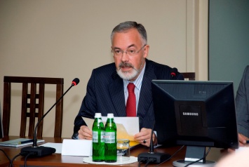 Экс-министр образования Табачник попал под санкции