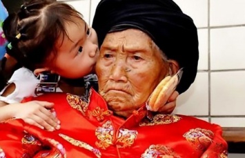 В Китае умерла 119-летняя самая старая жительница Земли