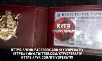 В Киеве патрульные остановили автомобиль с прокурором, находящимся под действием наркотиков