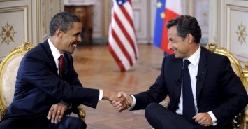 США обвинили в слежке за президентом Франции