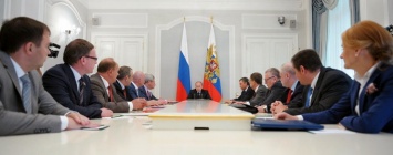 Политолог призывает сменить Медведева на "правительство крымского консенсуса"