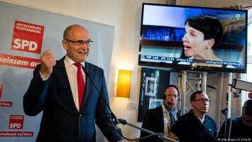 На выборах в Мекленбурге победила СДПГ, правопопулисты из АдГ - вторые