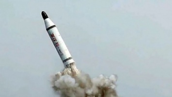 КНДР запустила три баллистические ракеты в направлении Японии