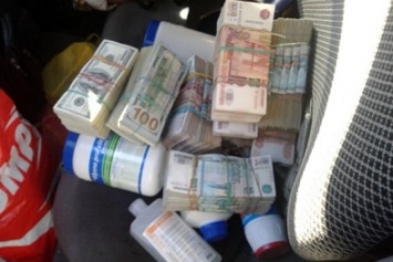 Житель Луганска задержан в Бахмутском районе с деньгами в бензобаке