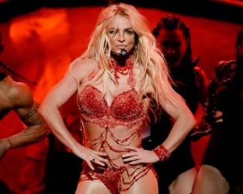 Бритни Спирс обиделась на организаторов MTV VMA Awards