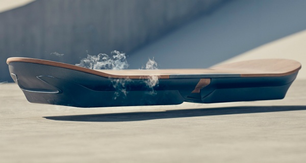 Lexus создала летающий скейтборд