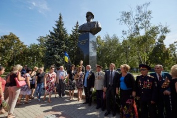 Хомутынник требует восстановить название проспекта Маршала Жукова в Харькове