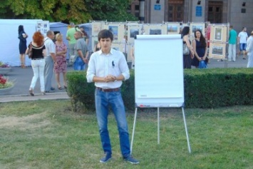 Николаевская молодежь провела встречу под открытым небом (ФОТО)