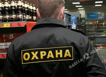 Школьники украли бутылку водки и шоколадку из магазина в Одесской области