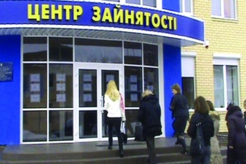 Трое из пяти украинцев вынуждены поменять профессию