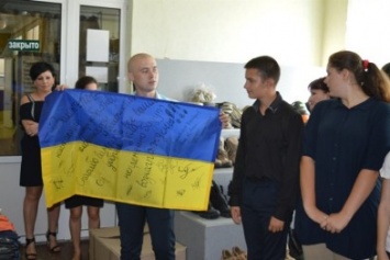 В Покровске (Красноармейске) волонтеров поздравили с Днем благотворительности