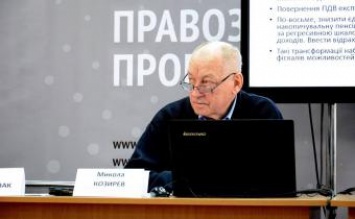 Луганский правозащитник Николай Козырев: "Фашизм там, где вас могут застрелить, задушить, затоптать... потому что вы оказались на дороге, где бегут носороги"