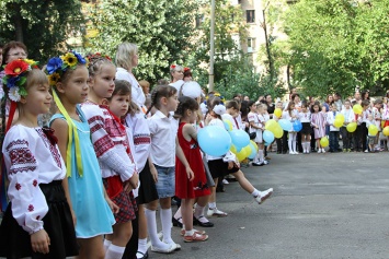 Линейки в киевских школах могут заменить флешмобами