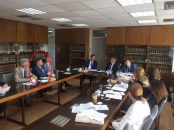 Прокуратуру Кипра просят заняться Грановским, соратником Луценко и Порошенко