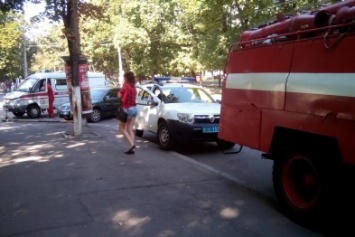 Эвакуация и опасность взрыва: как в Одессе "разминируют" пищевую академию (ФОТО)