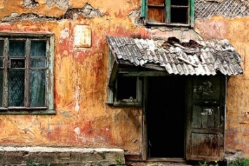 В Запорожье мэр создал комиссию по обследованию ветхих жилых домов