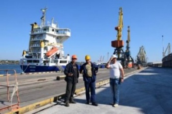 В Ильичевском порту при обработке судна «ARCHER-1» перевыполнена комплексная норма выработки