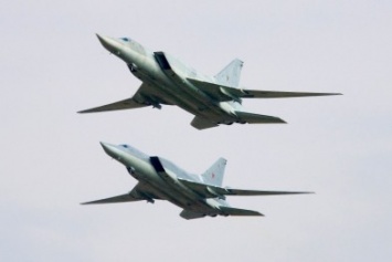 Самолеты России в небе над Донбассом