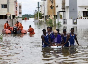 Наводнение в Индии: Погибло более 200 человек