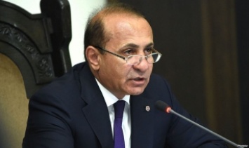 Премьер-министр Армении Овик Абраамян подал в отставку
