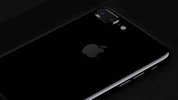 Apple признала, что корпус iPhone 7 в цвете «черный оникс» легко царапается