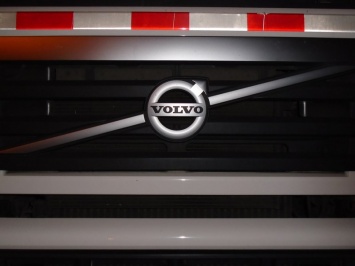 Volvo займется созданием программного обеспечения для "беспилотников"