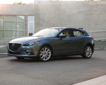 Фейслифтинговая Mazda 3 представлена официально