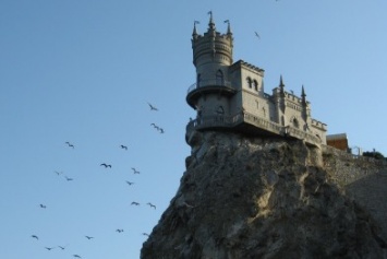 Как укрепить скалу под замком «Ласточкино гнездо» решит экспертная комиссия