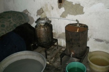 Подпольный алкоголь в Чернигове не исчезает