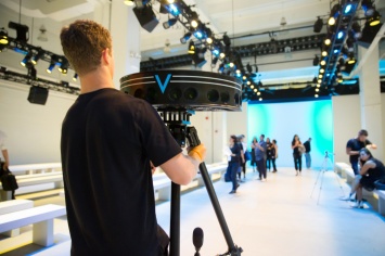 Intel предоставит VR-трансляцию нью-йоркской Недели моды