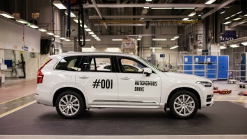 Volvo показала первый XC90 для «народных» тестов беспилотников