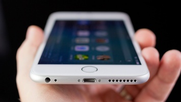 Apple решила не раскрывать данные о стартовых продажах новых iPhone