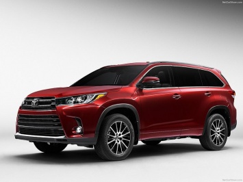Toyota готовится к продажам обновленного Highlander