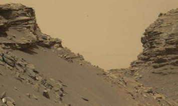 Марсоход NASA показал новые качественные снимки ландшафта Марса