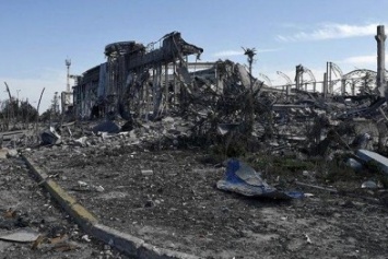 Боевики в Луганске устроили лагерь для снайперов, которые тренируются возле бывшего аэропорта