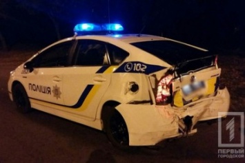 В ночном ДТП в Кривом Роге пострадала сотрудница полиции (ФОТО)