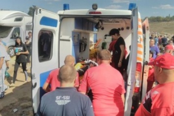 Во время мотокросса в Кропивницком травмировался гонщик
