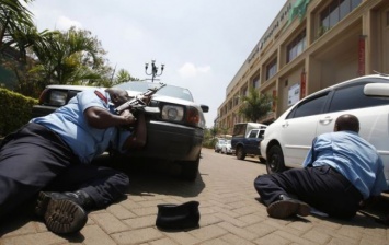 Полиция Кении застрелила трех женщин, напавших на участок