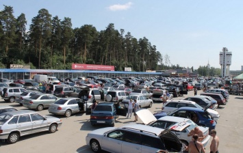 Продажи подержанных автомобилей в Украине упали на 78%