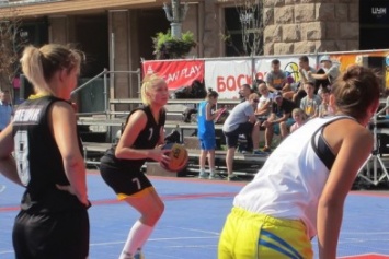 Девушки из Бердянска стали чемпионками Украины по баскетболу 3х3