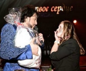 Жительница Ростова называет себя дочерью певца Филиппа Киркорова