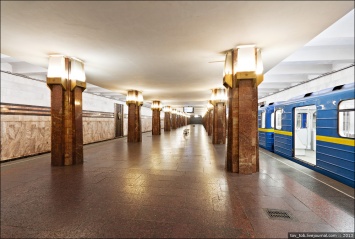 Брагинский признал, что плиты на платформе станции «Героев Днепра» треснули в ходе строительства