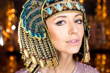 Наталья Османн отметила 30-летие в египетском стиле