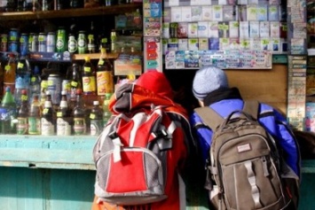 Сумских предпринимателей штрафуют и аннулируют лицензии из-за продажи алкоголя несовершеннолетним
