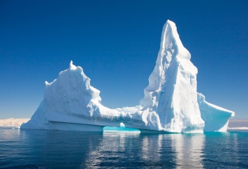 Роснефть собралась управлять движением айсбергов