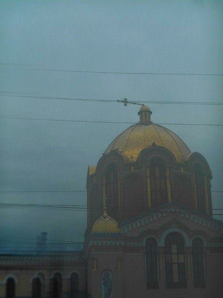 "Наноураган" в Луганске раскурочил церковные кресты