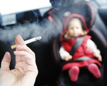 Ученые: Пассивное курение опасно для детей
